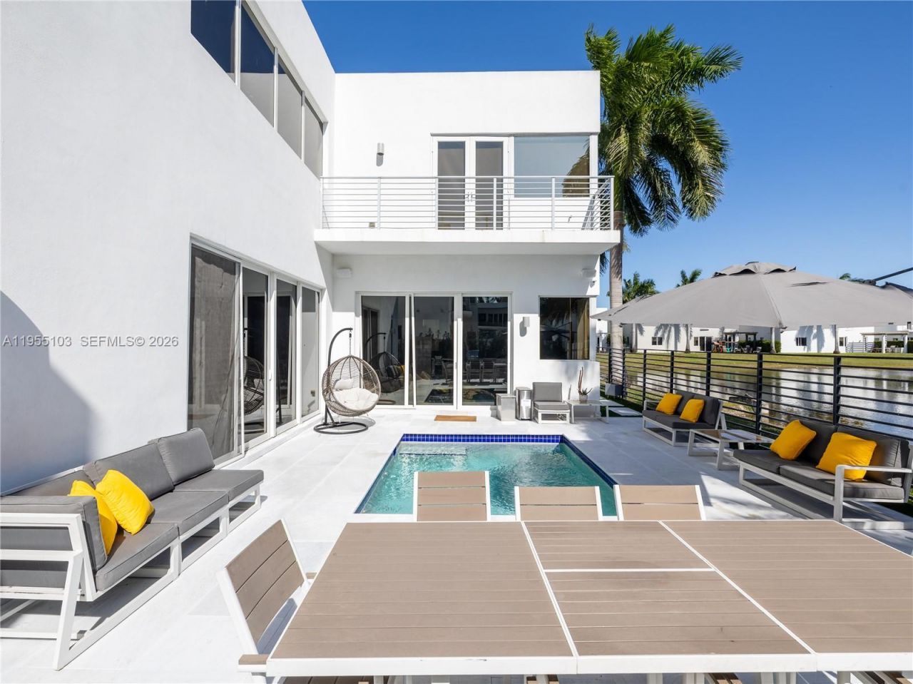 7451 NW 103rd Ct, Doral, FL 33178 Photo