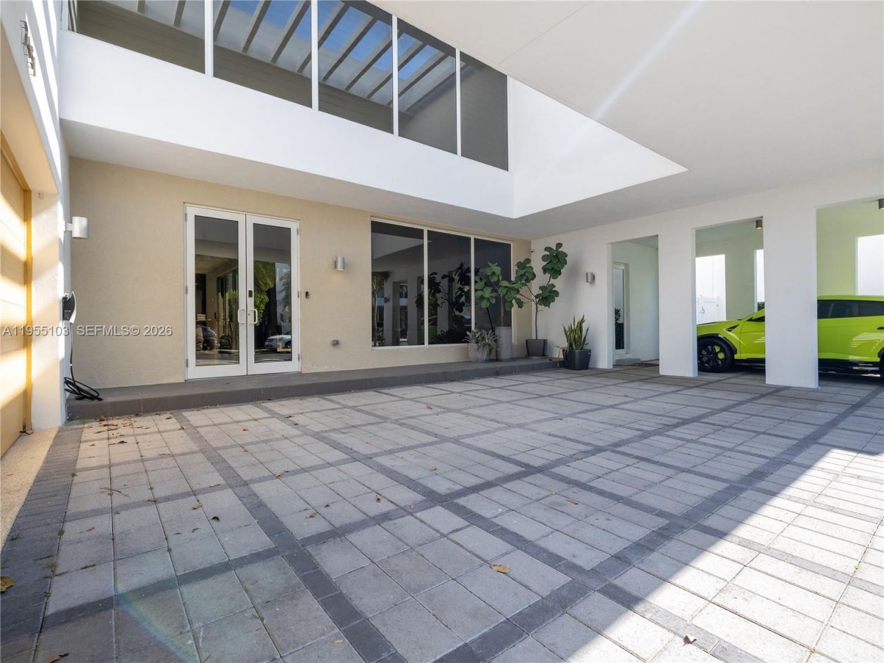 7451 NW 103rd Ct, Doral, FL 33178 Photo