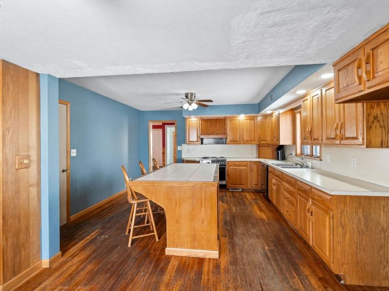 14245 W State Route 163, Oak Harbor, OH 43449 Photo 9