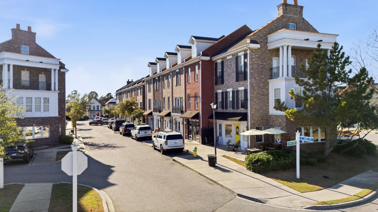 3557 Bristol Ln. Photo 11