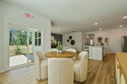 1023 Laurel Oaks Drive photo 4