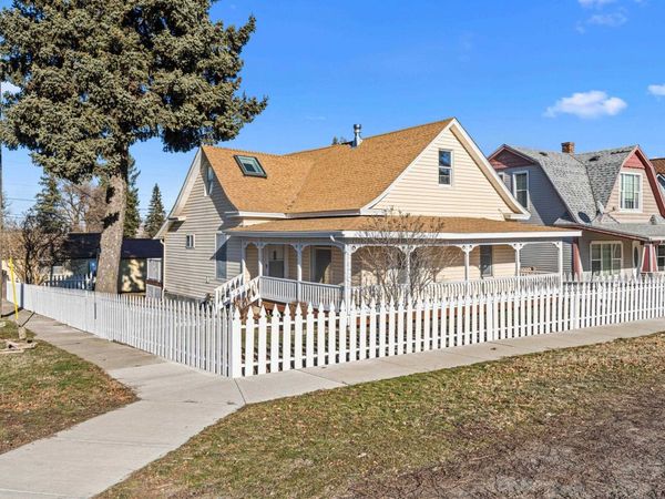 150 S Birch St, Reardan, WA 99029