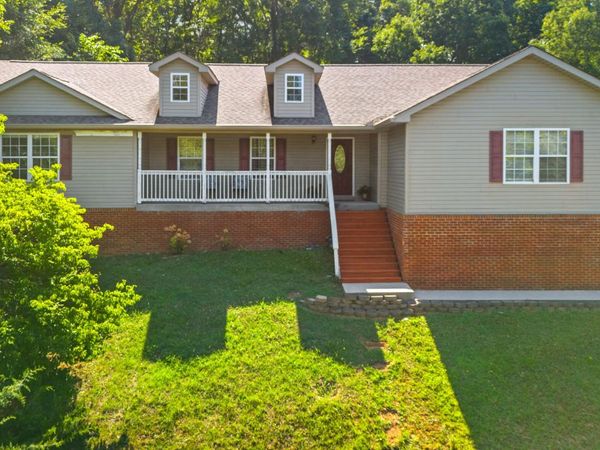 631 Rock House Rd, Kodak, TN 37764