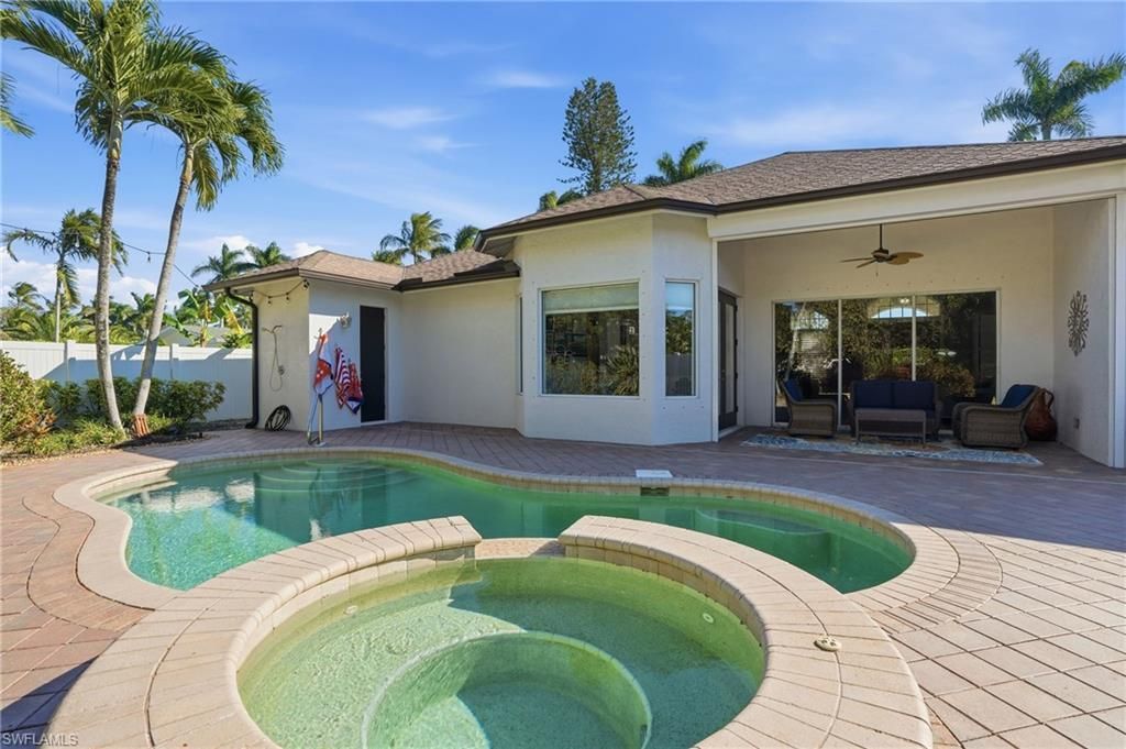 1171 Royal Palm Dr, Naples, FL 34103 Photo