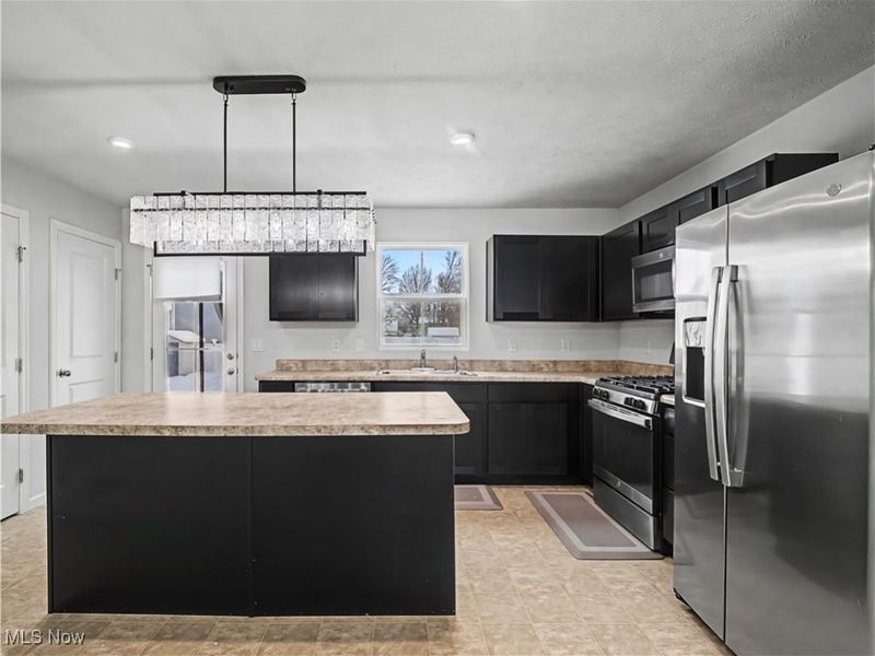 201 Taft Drive, Eastlake, OH 44095 Photo 13