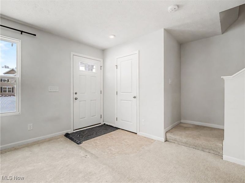 201 Taft Drive, Eastlake, OH 44095 Photo 2