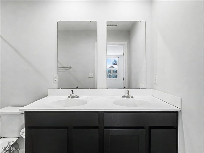 201 Taft Drive, Eastlake, OH 44095 Photo 24