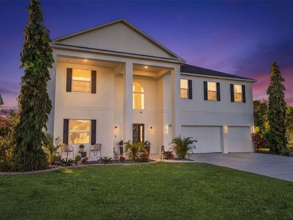 812 SW 11TH COURT, CAPE CORAL, FL 33991