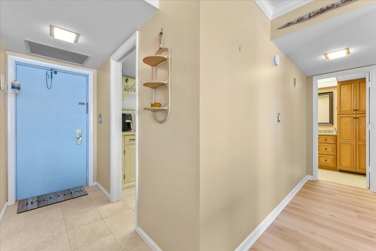 5020 Brittany Drive S, Unit 118, Saint Petersburg, FL 33715 Photo