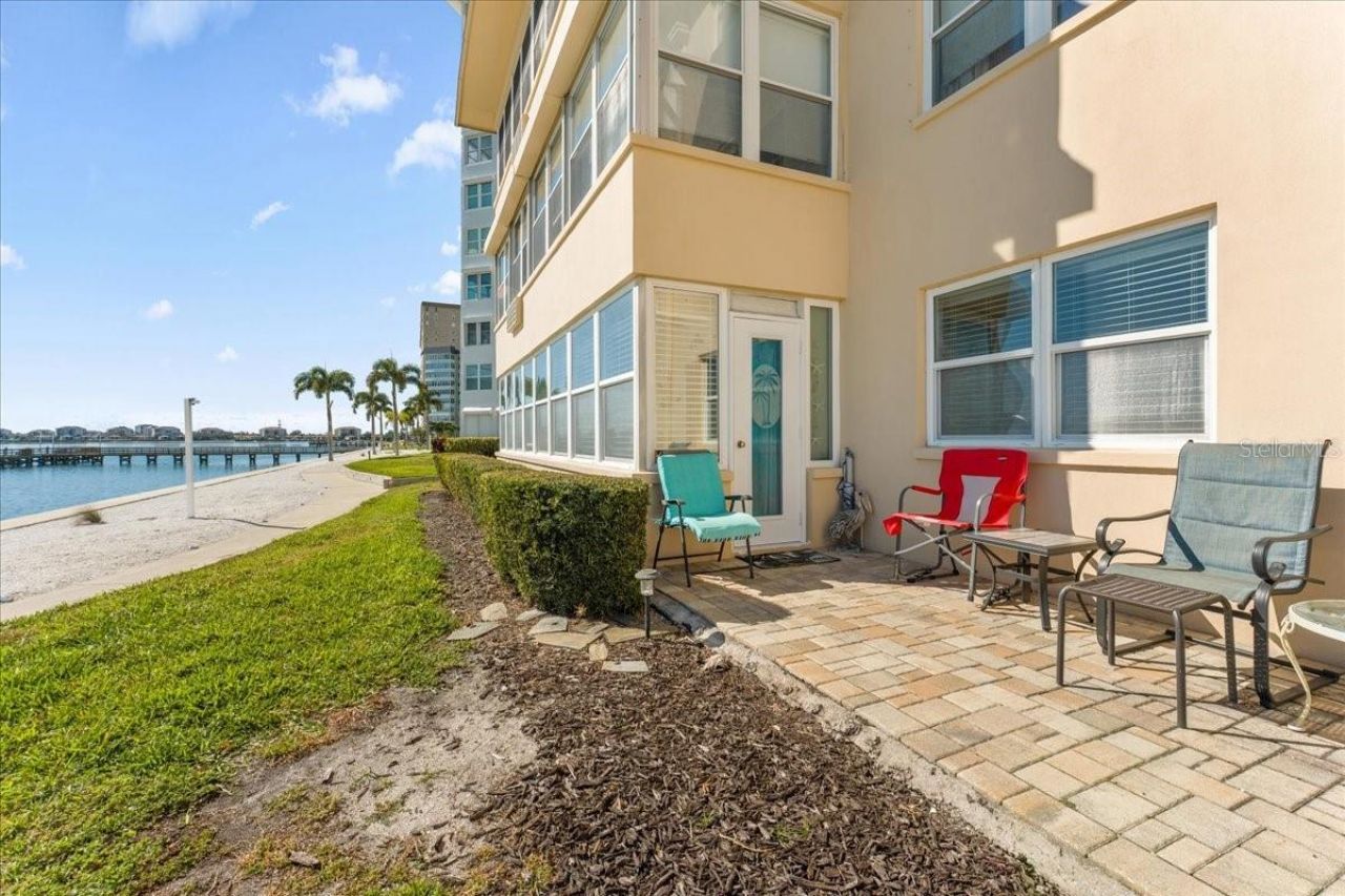 5020 Brittany Drive S, Unit 118, Saint Petersburg, FL 33715 Photo