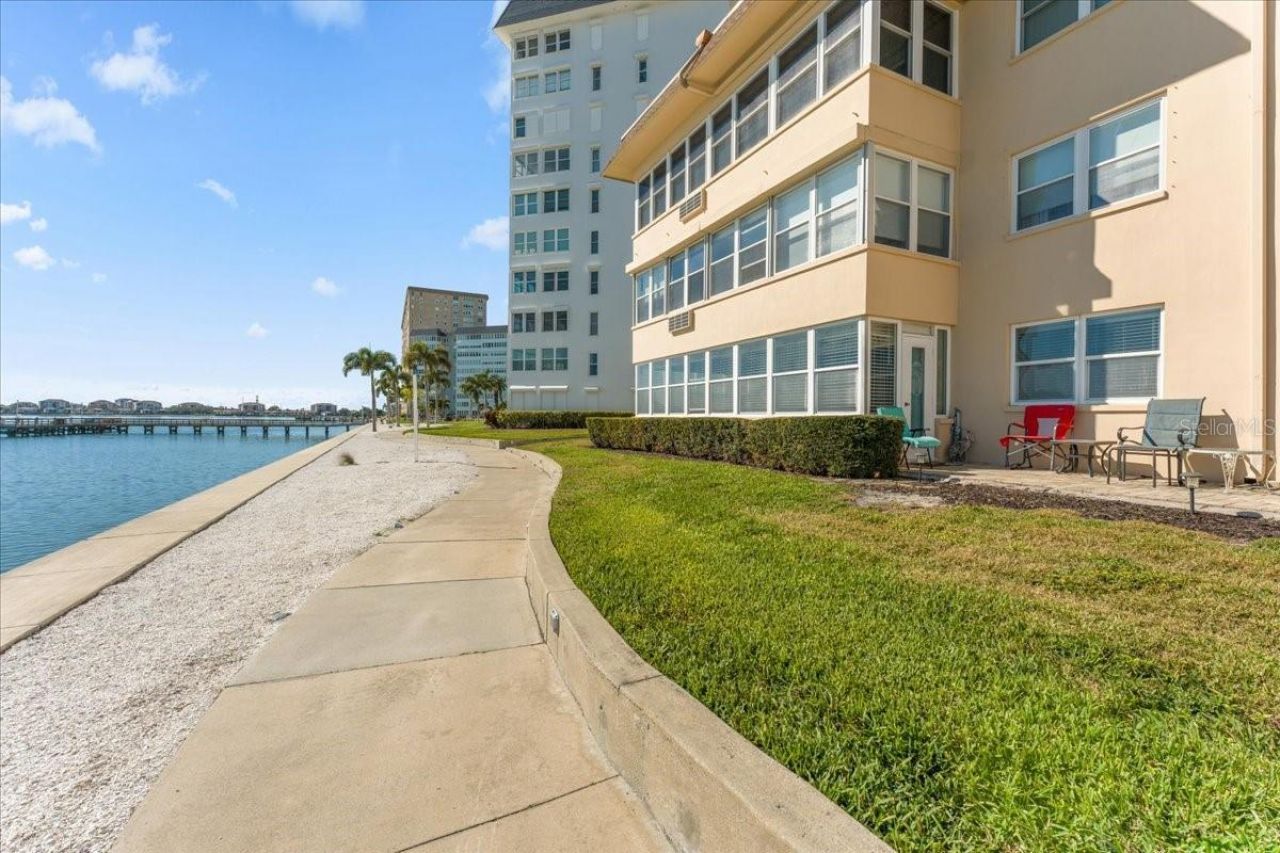 5020 Brittany Drive S, Unit 118, Saint Petersburg, FL 33715 Photo