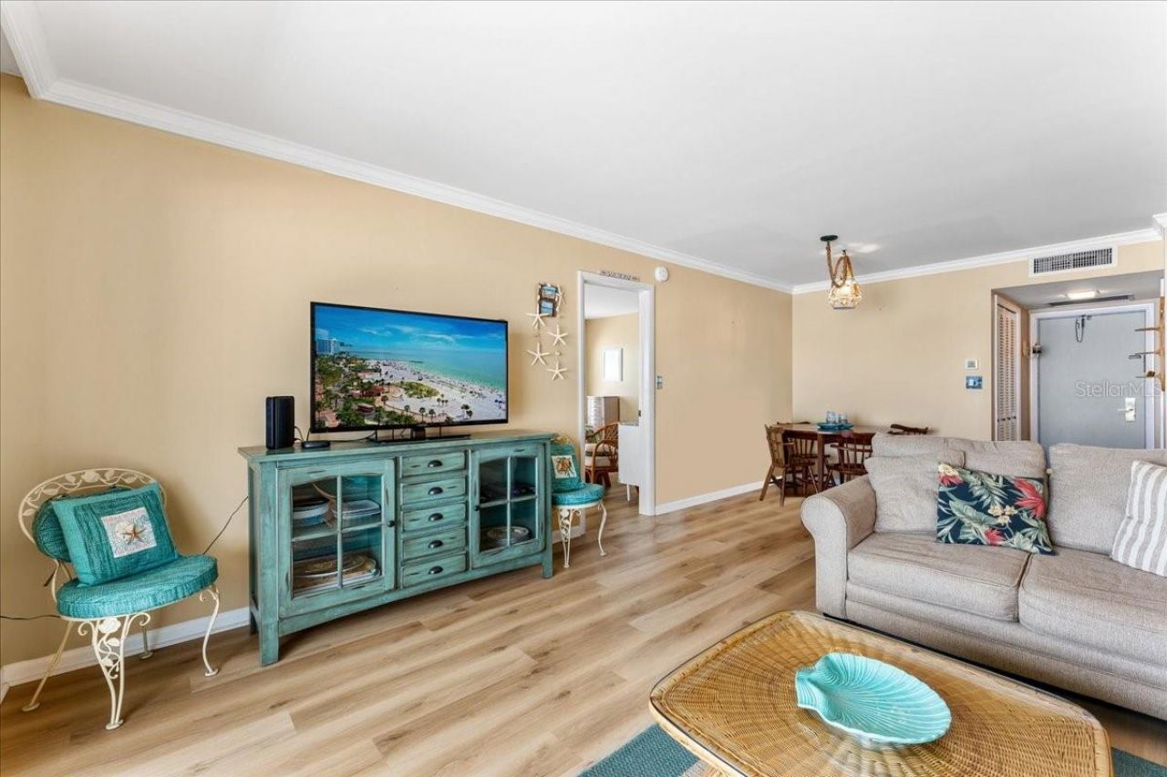 5020 Brittany Drive S, Unit 118, Saint Petersburg, FL 33715 Photo