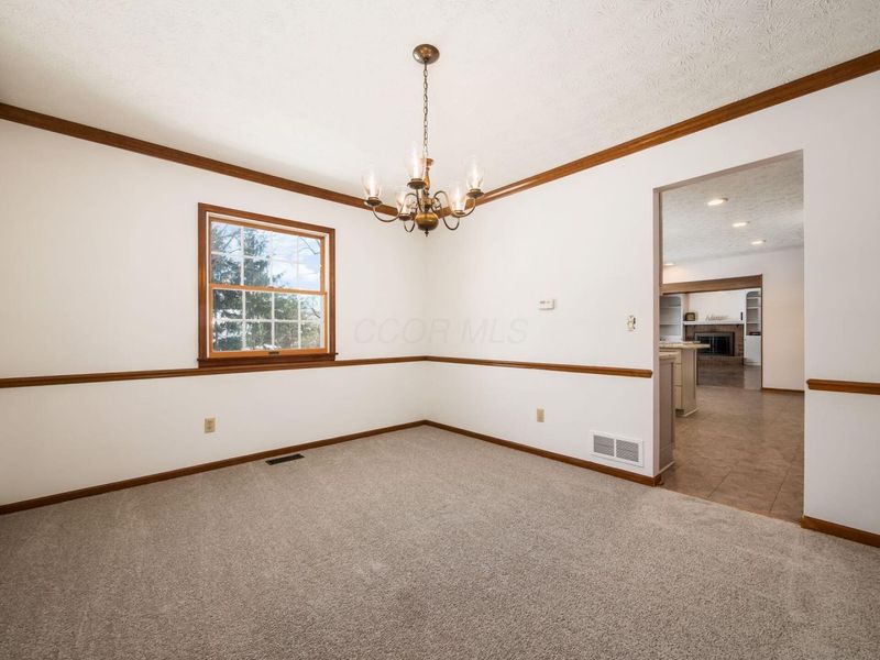 5520 Ellinger Street, Columbus, OH 43235 Photo 18