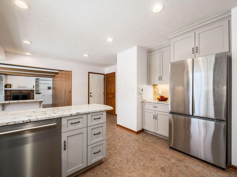 5520 Ellinger Street, Columbus, OH 43235 Photo 8