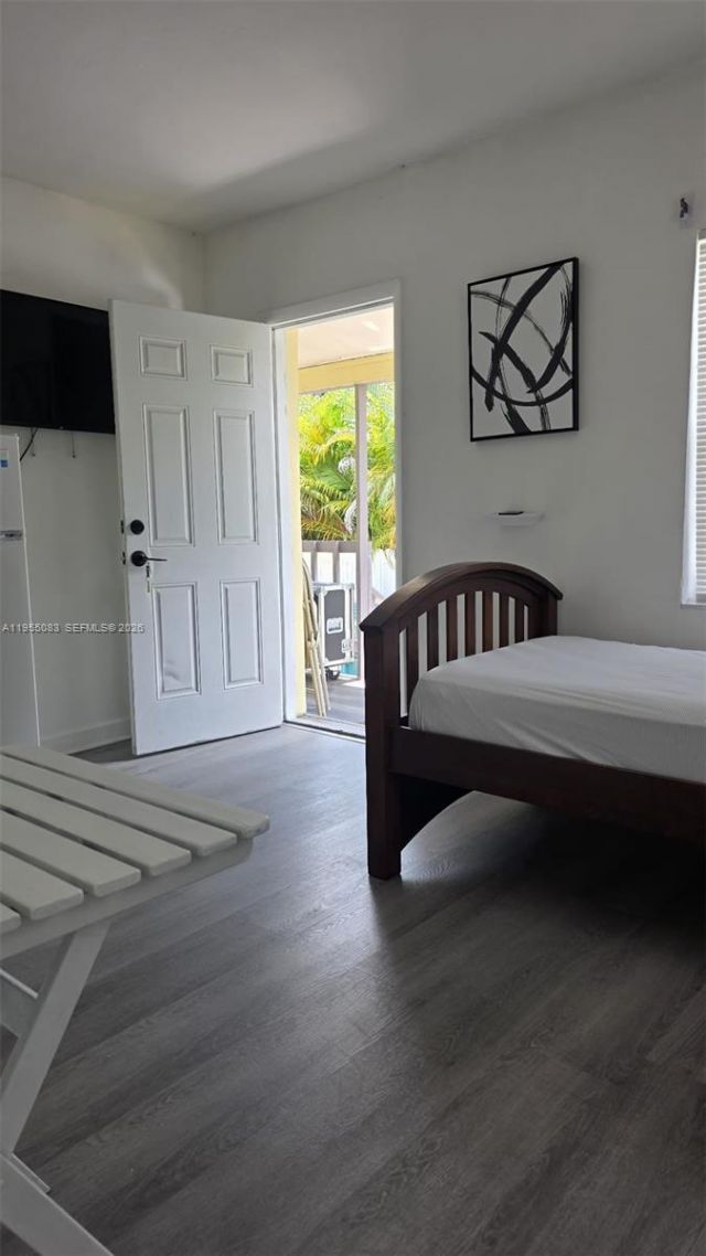 2729 NW 47th St , Miami, FL 33142 Photo