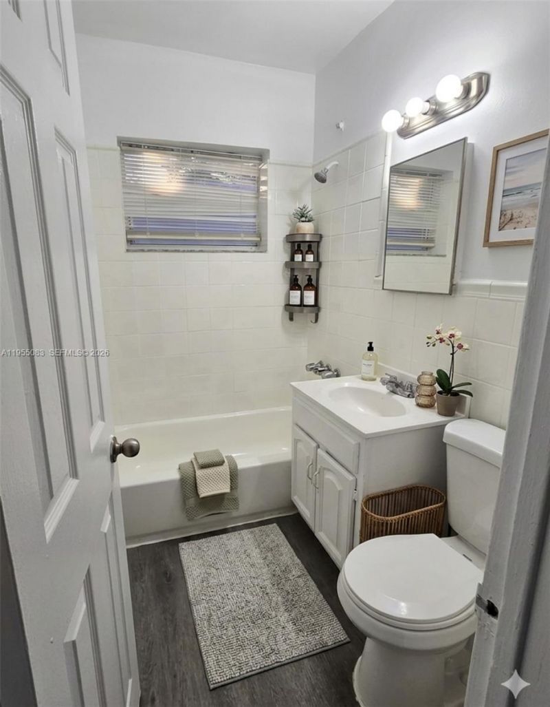 2729 NW 47th St, Miami, FL 33142 Photo