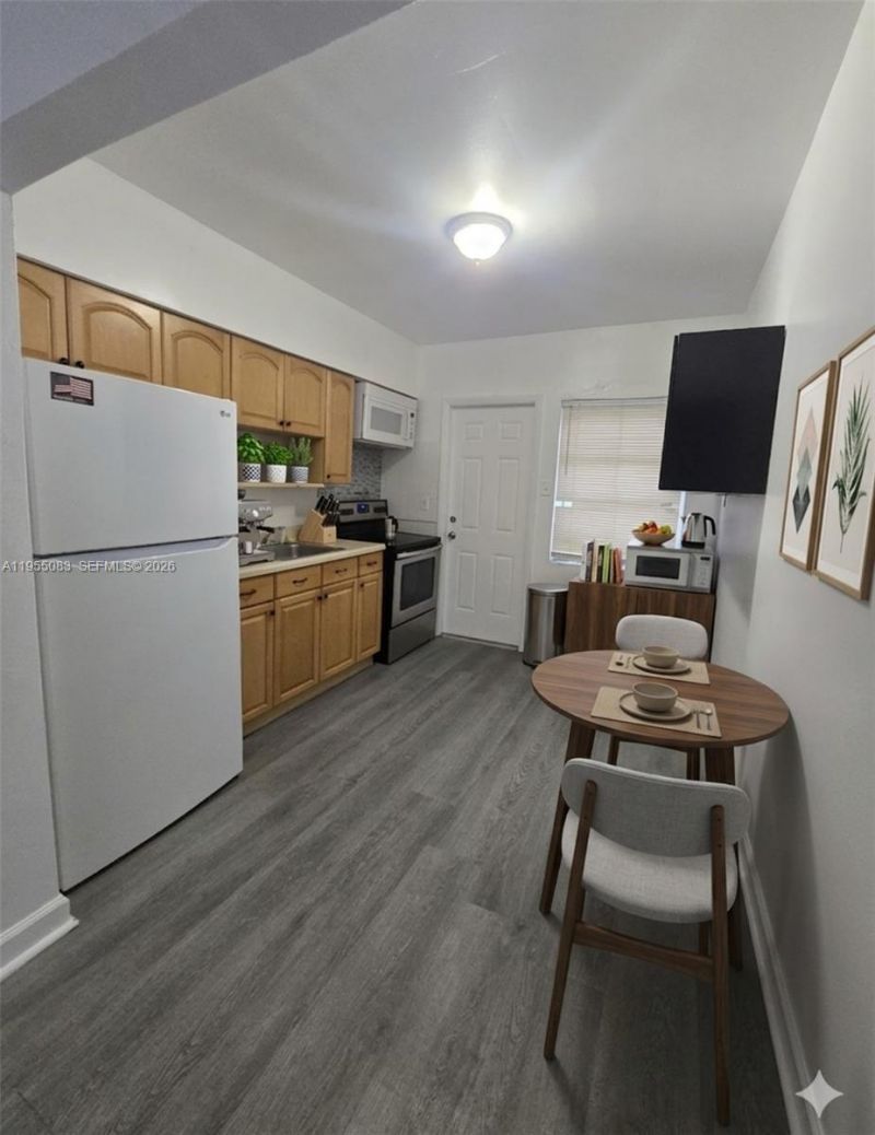 2729 NW 47th St, Miami, FL 33142 Photo