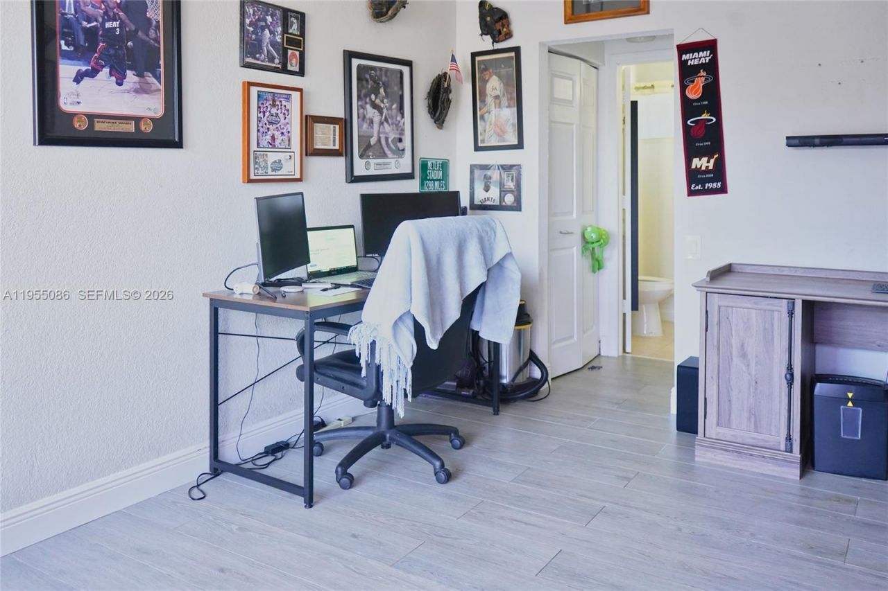 7034 SW 112th Ct , Miami, FL 33173 Photo