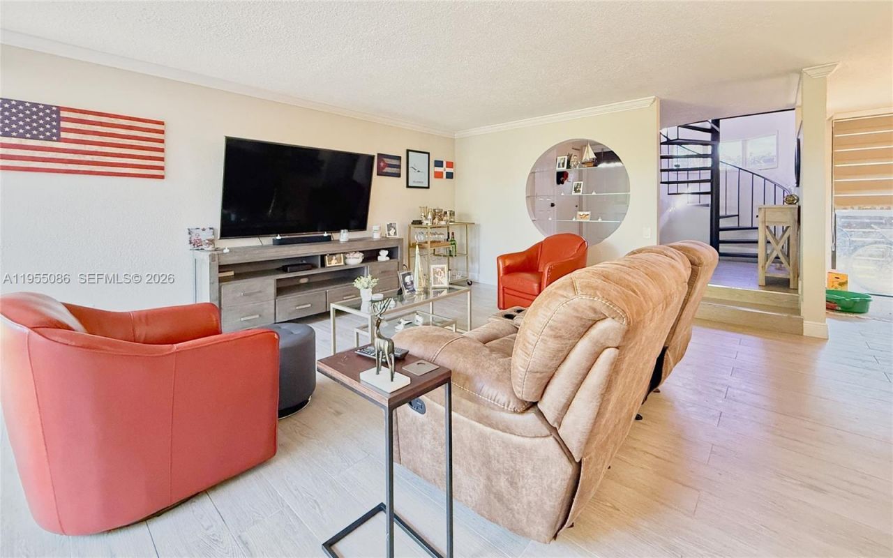 7034 SW 112th Ct , Miami, FL 33173 Photo