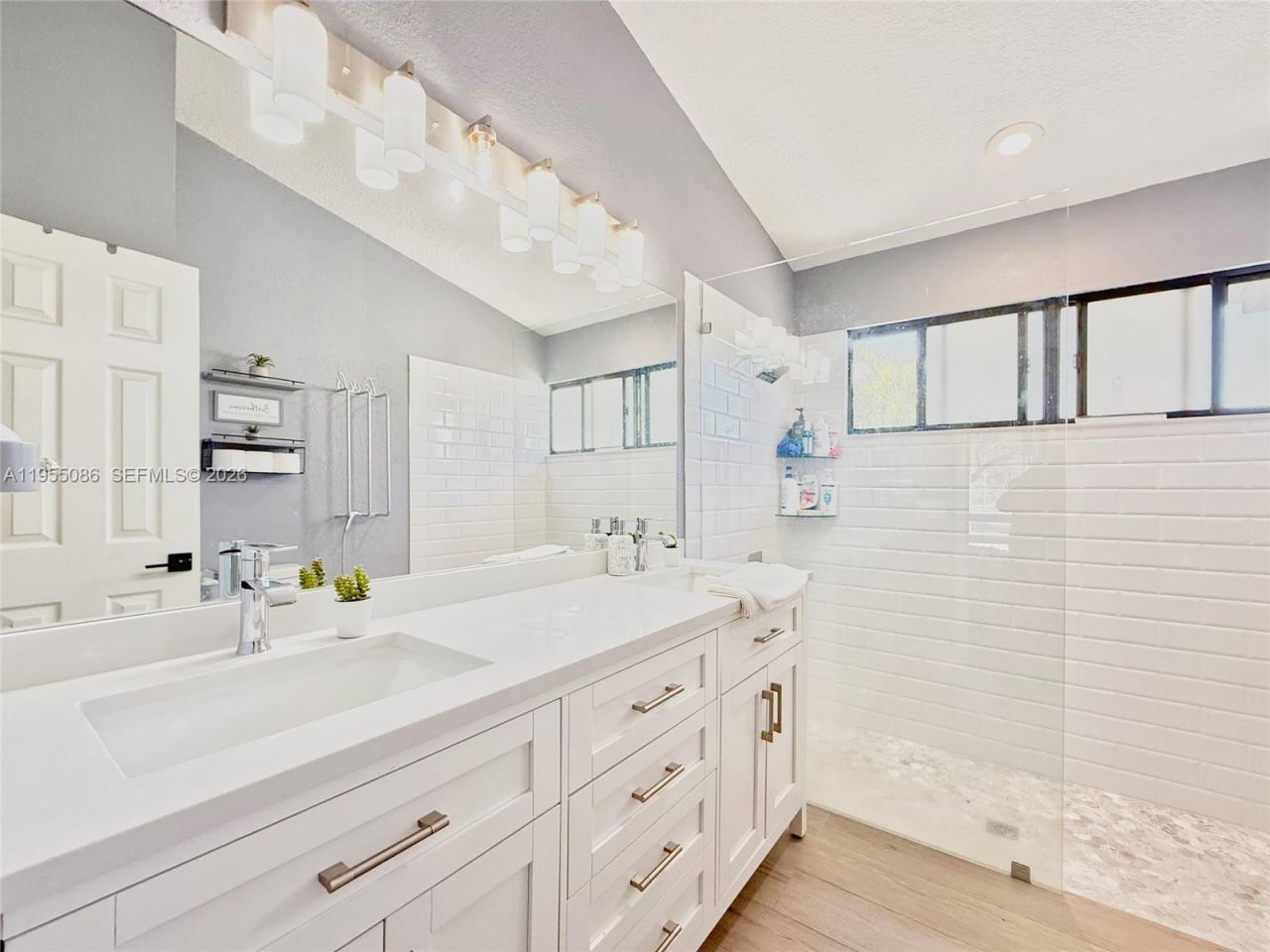 7034 SW 112th Ct , Miami, FL 33173 Photo