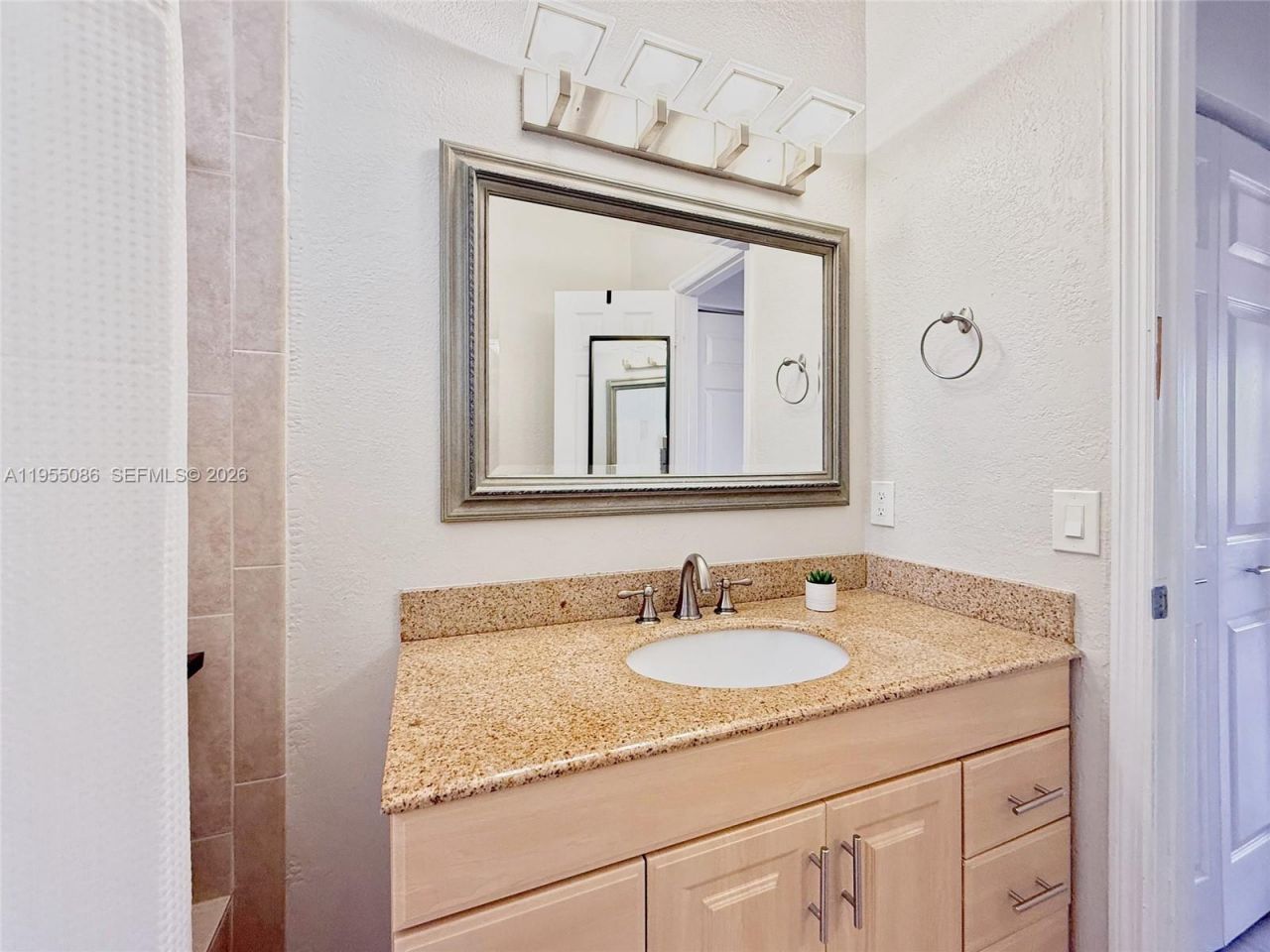 7034 SW 112th Ct , Miami, FL 33173 Photo