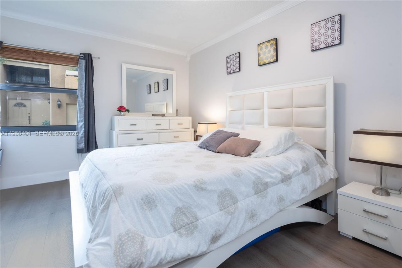 3038 E Missionwood Cir, Unit A-1, Miramar, FL 33025 Photo