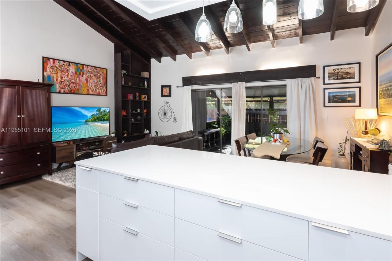 3038 E Missionwood Cir, Unit A-1, Miramar, FL 33025 Photo