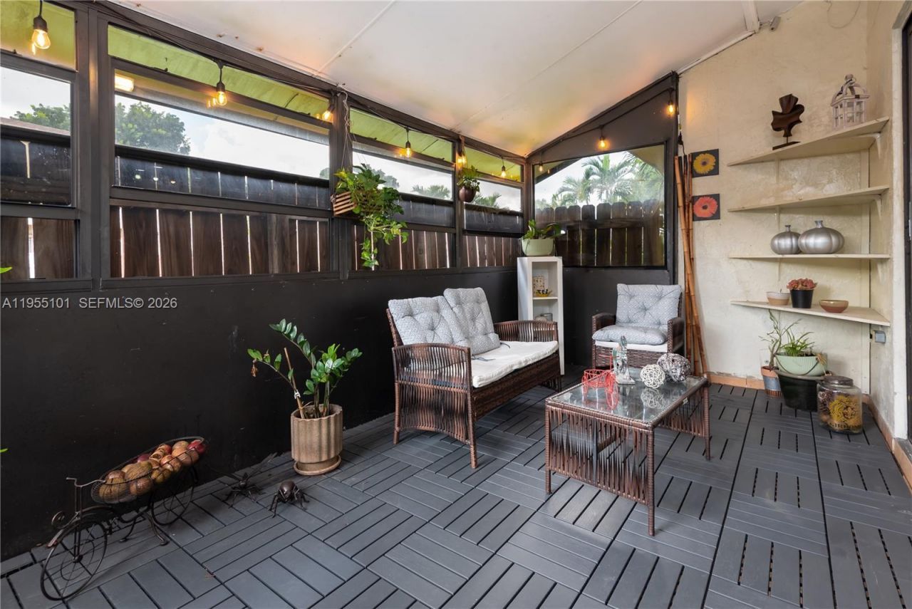 3038 E Missionwood Cir, Unit A-1, Miramar, FL 33025 Photo