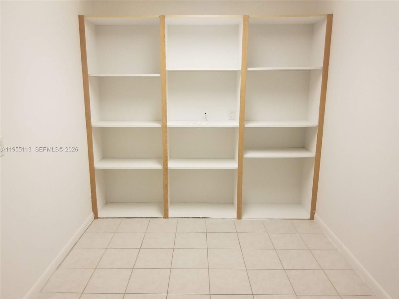 2621 Village Blvd, Unit 102, West Palm Beach, FL 33409 Photo