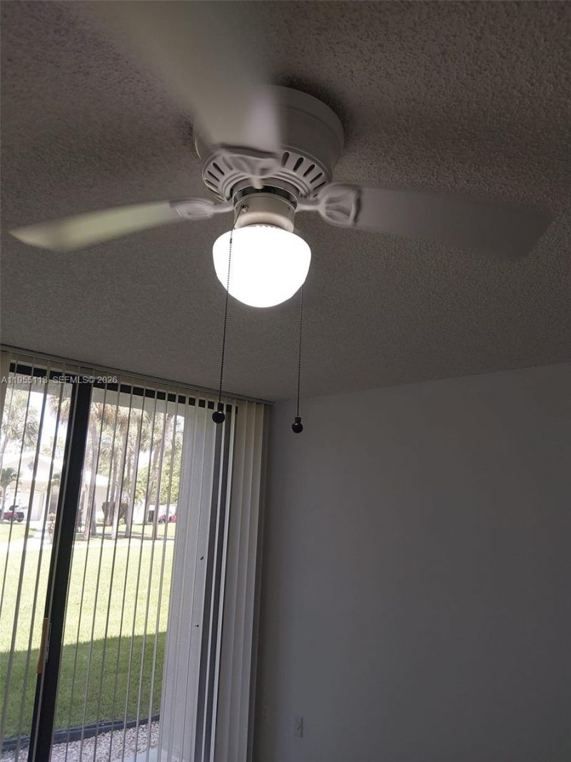 2621 Village Blvd, Unit 102, West Palm Beach, FL 33409 Photo