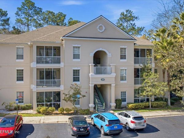 8601 BEACH Boulevard, Unit 206, Jacksonville, FL 32216