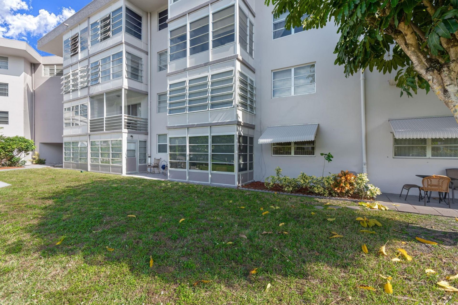 2881 NW 47th Terrace, Unit 103, Lauderdale Lakes, FL 33313 Photo