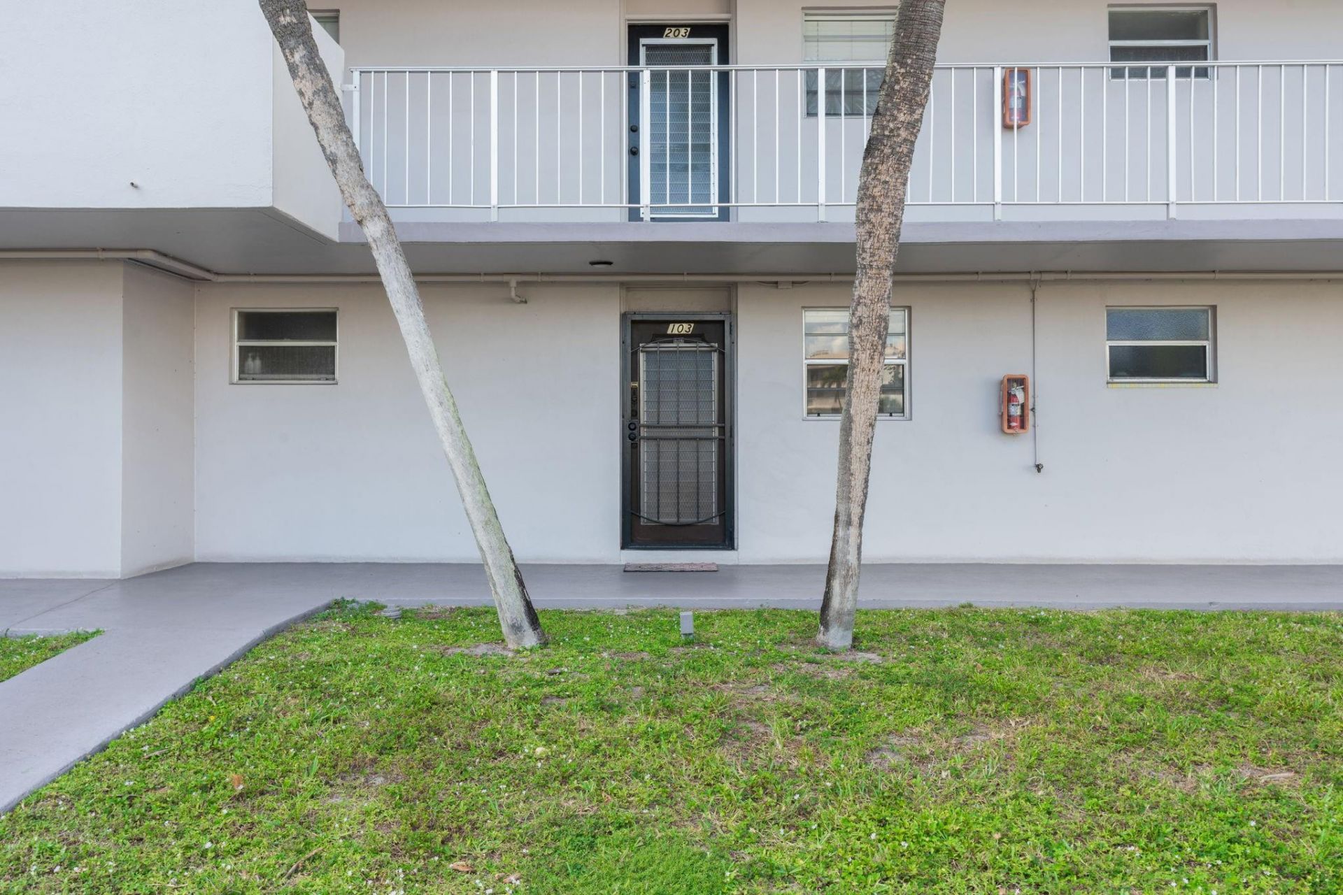 2881 NW 47th Terrace, Unit 103, Lauderdale Lakes, FL 33313 Photo