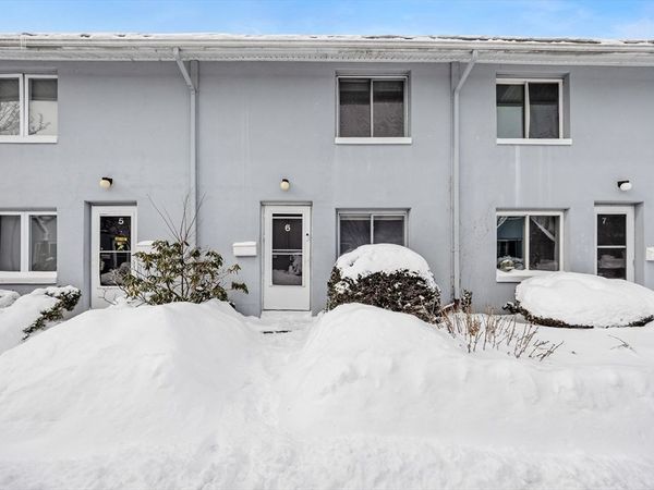 988 Washington Street, Unit 6, Weymouth, MA 02189