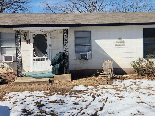 802 Christopher Ave, Round Rock, TX 78681