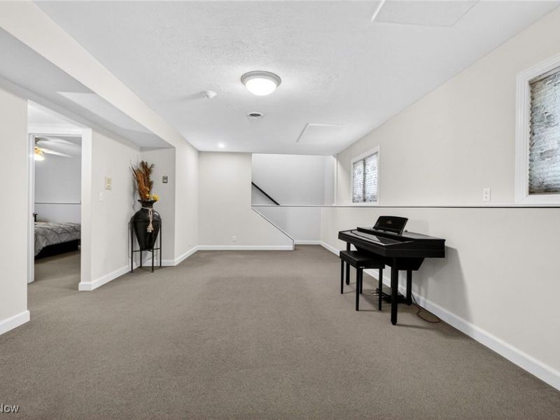 13817 Lakewood Heights Boulevard, Cleveland, OH 44107 Photo 24