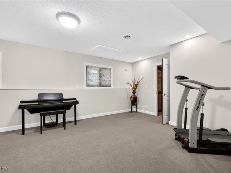 13817 Lakewood Heights Boulevard, Cleveland, OH 44107 Photo 25