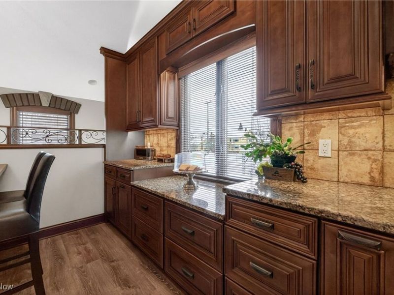 13817 Lakewood Heights Boulevard, Cleveland, OH 44107 Photo 5