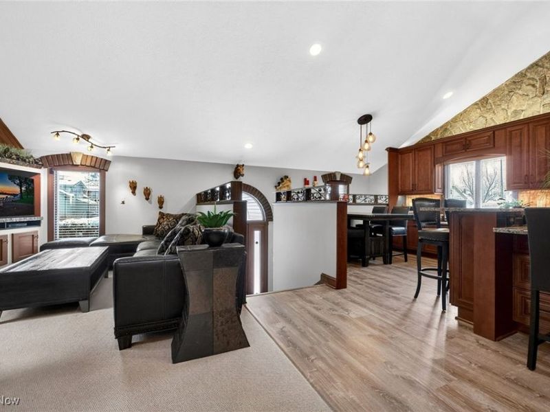 13817 Lakewood Heights Boulevard, Cleveland, OH 44107 Photo 7