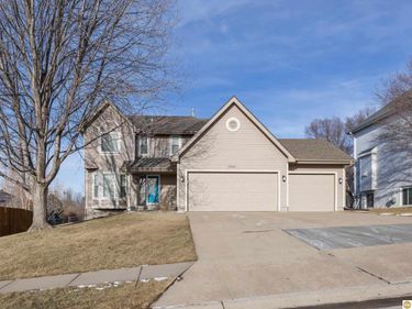 10028 Durkop Street, La Vista, NE 68128