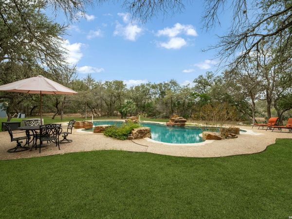 319 Laurel Rdg, San Antonio, TX 78253