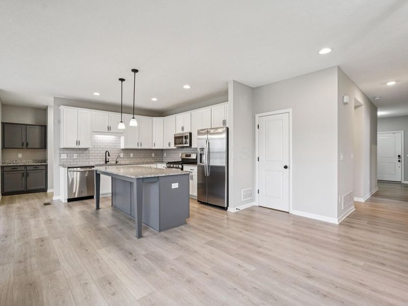 617 Big Stone Drive, Sunbury, OH 43074 Photo 9