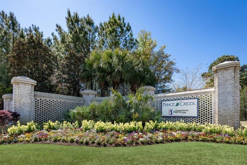 208 Bent Green Ct. Photo 2