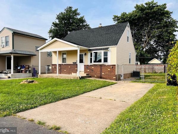 1007 GREEN LANE, LEVITTOWN, PA 19057