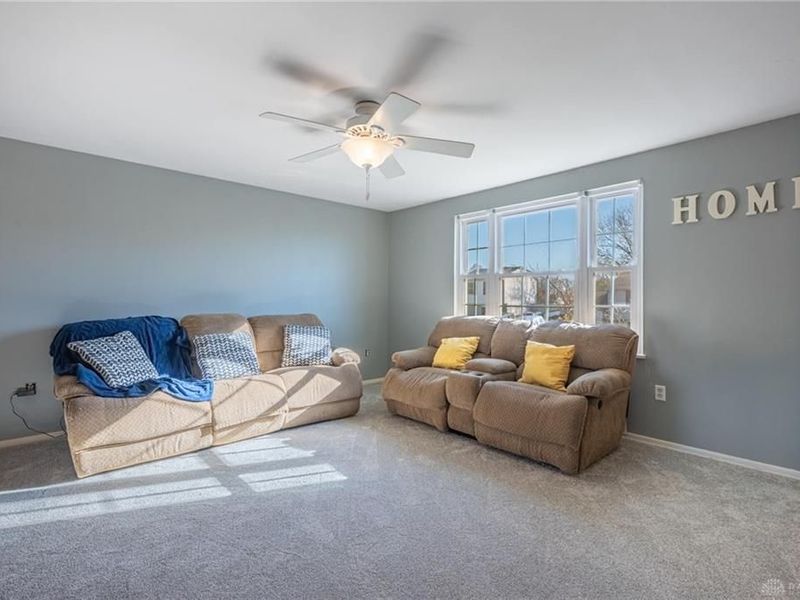 135 Schloss Lane, Moraine, OH 45439 Photo 5