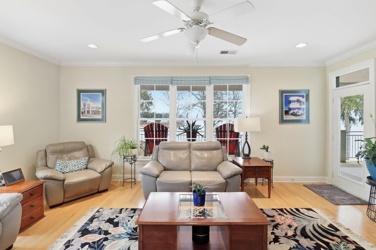 1198 Bridgeview Lane Photo 20