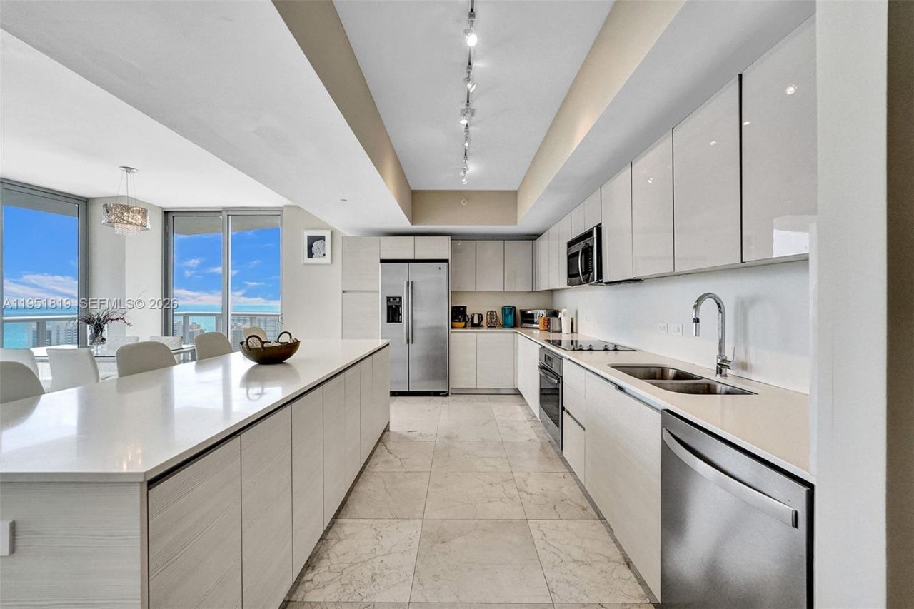 2600 E Hallandale Beach Blvd, Unit T3201, Hallandale Beach, FL 33009 Photo