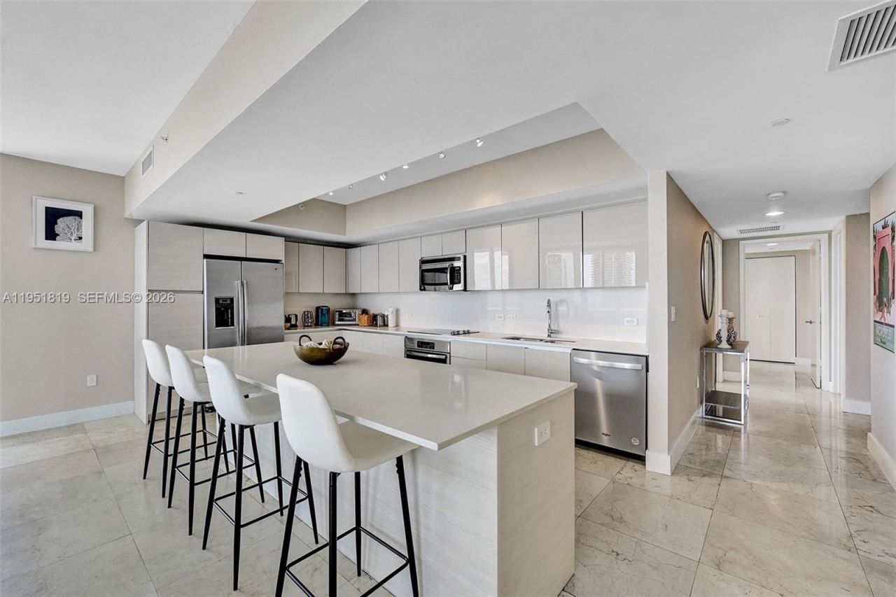 2600 E Hallandale Beach Blvd, Unit T3201, Hallandale Beach, FL 33009 Photo