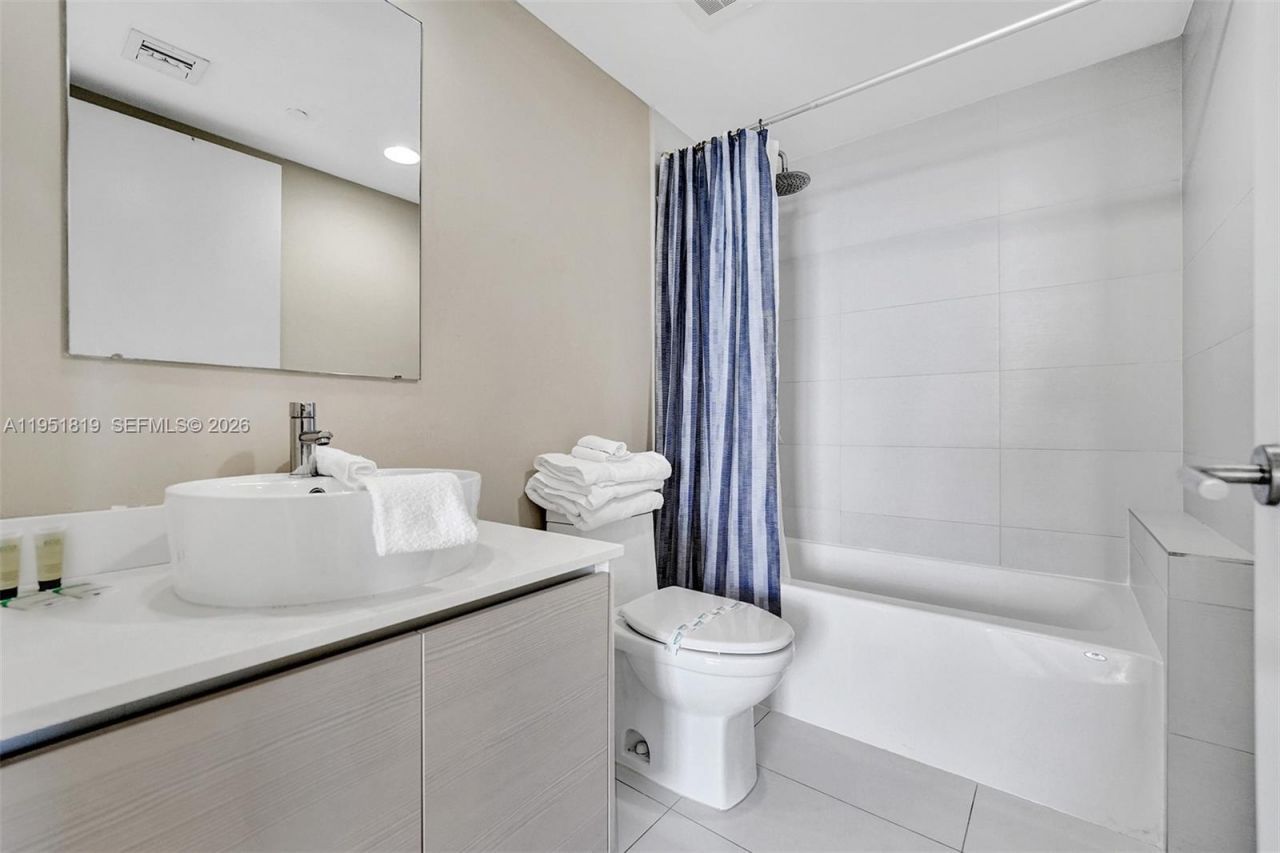 2600 E Hallandale Beach Blvd, Unit T3201, Hallandale Beach, FL 33009 Photo