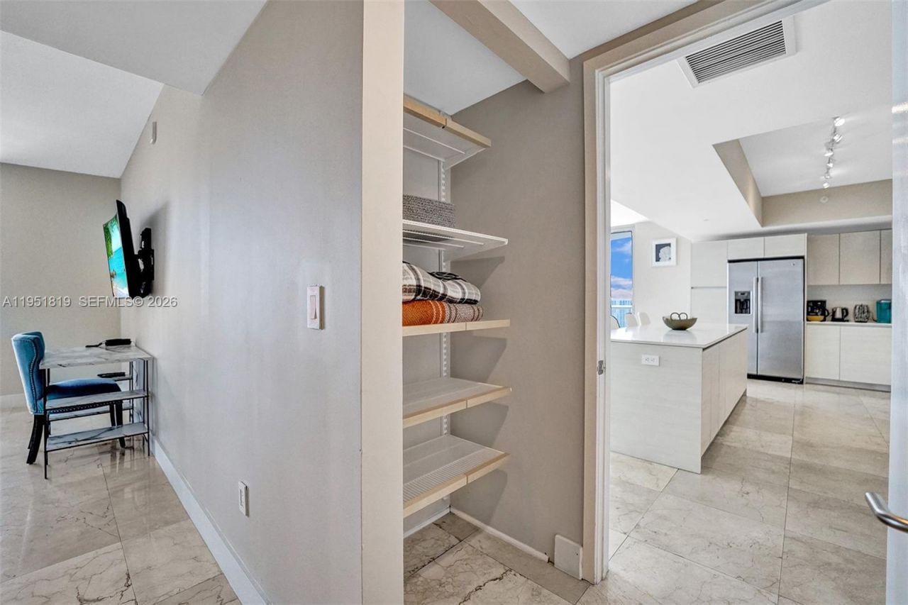 2600 E Hallandale Beach Blvd, Unit T3201, Hallandale Beach, FL 33009 Photo